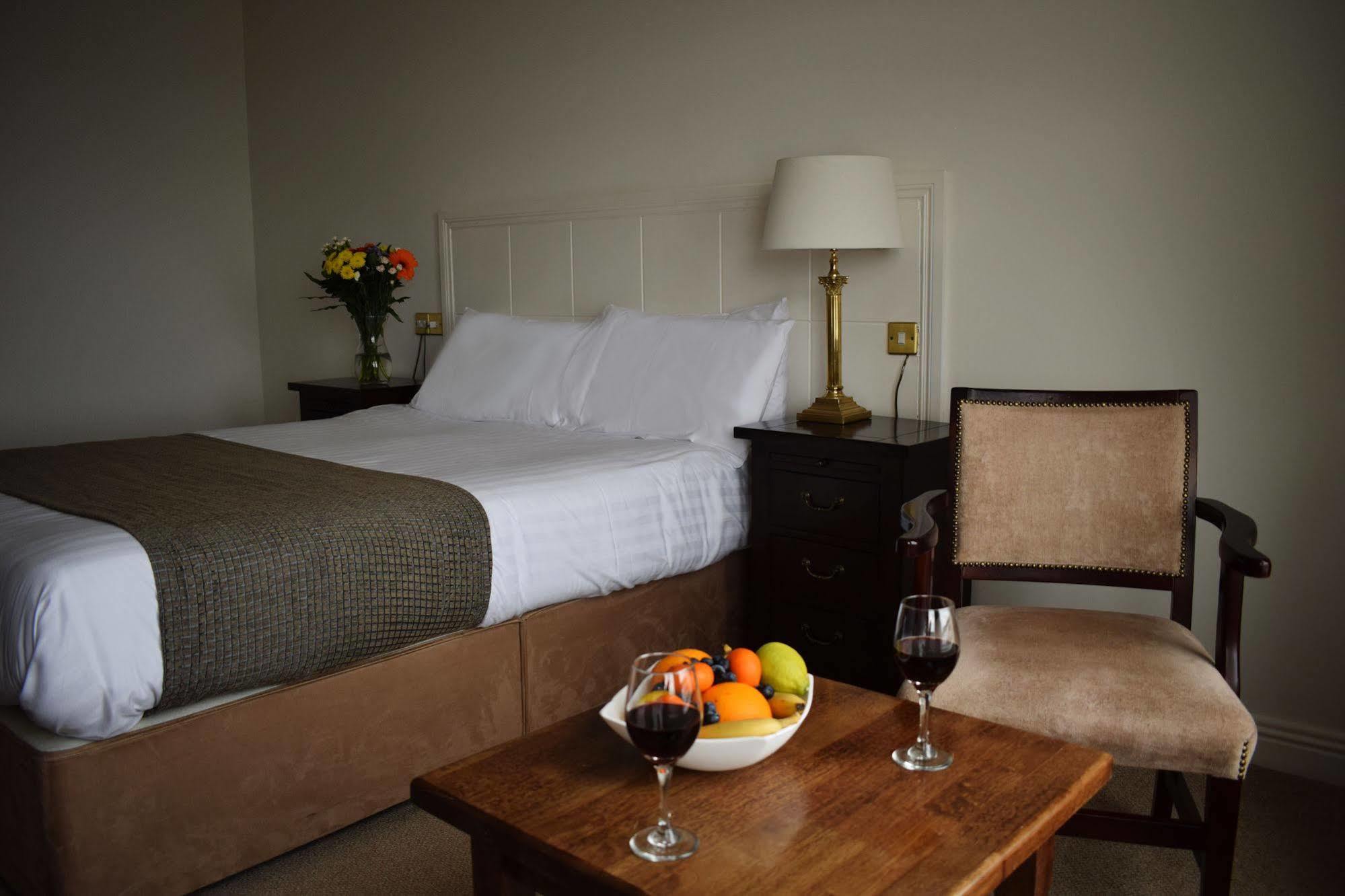 Bay View Hotel 킬리벡스 외부 사진