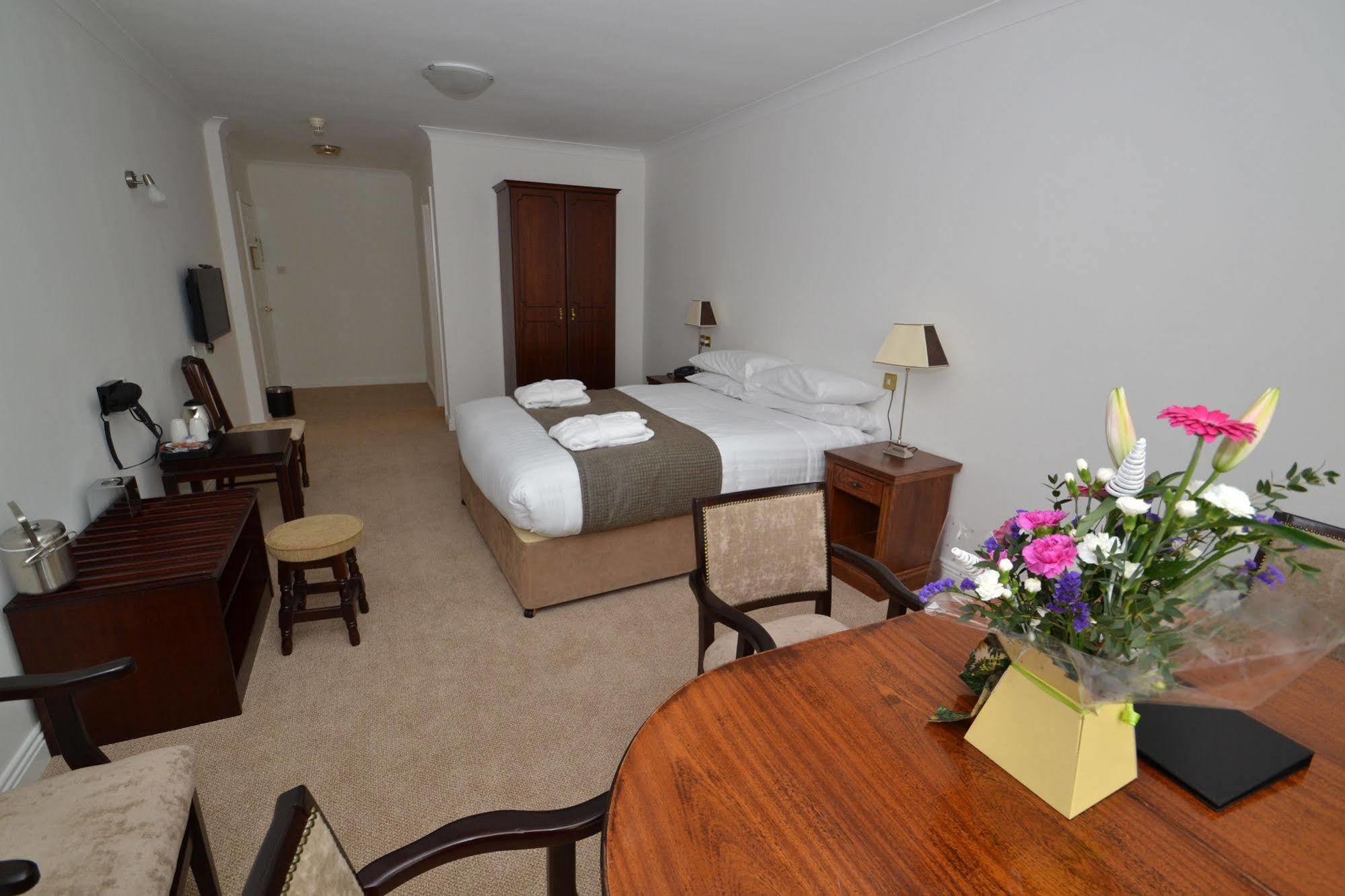 Bay View Hotel 킬리벡스 외부 사진